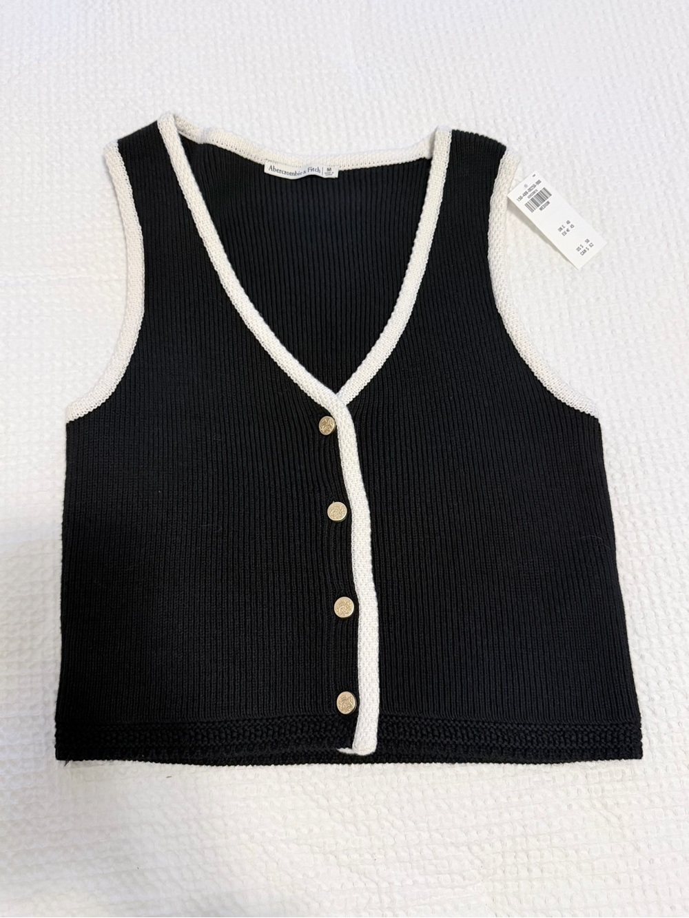 NWT Abercrombie & Fitch Black Knit Tank with Cream Trim - Picture 5 of 8